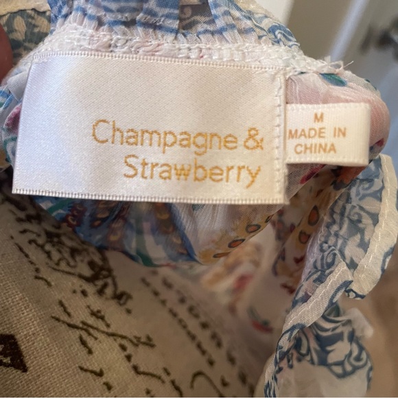 Champagne & Strawberry Floral Tassel Blouse - M - Picture 2 of 5